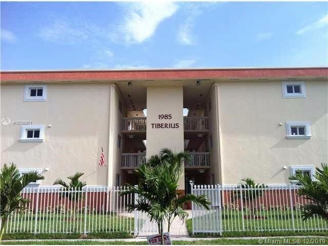 Foto principal - 1985 NE 168th St