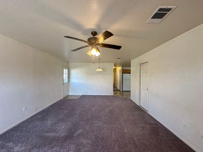 Building Photo - 1408 Van Zanten Ct