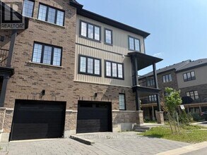 Building Photo - 2610-2610 Kettering Pl