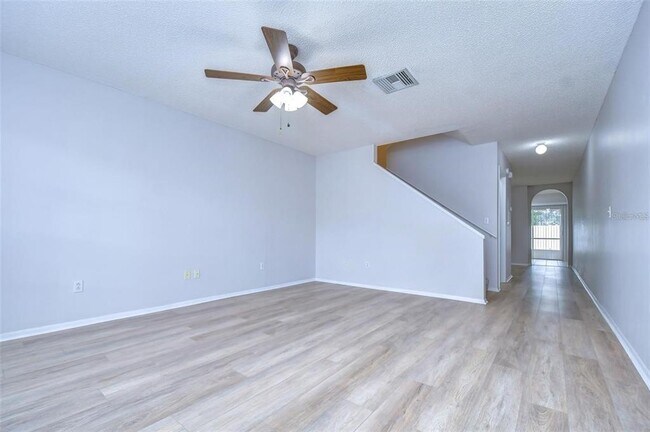 Building Photo - 549 Kensington Lake Cir