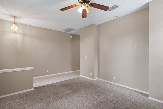 Foto del edificio - 16303 Ascent Cove