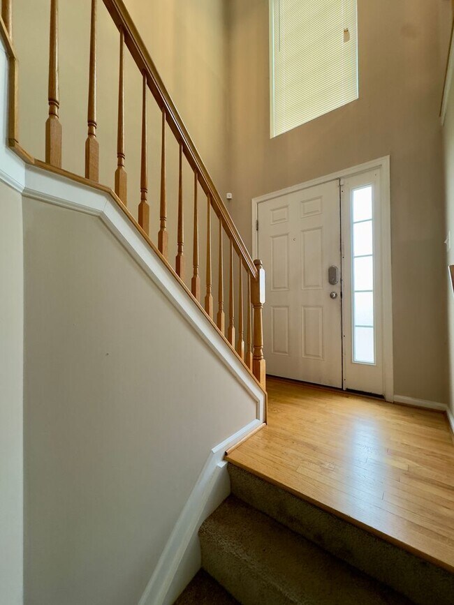 Foto del edificio - Charming 3BD/2BA/2 Half Bath Townhome with Garage in Aberdeen, MD!