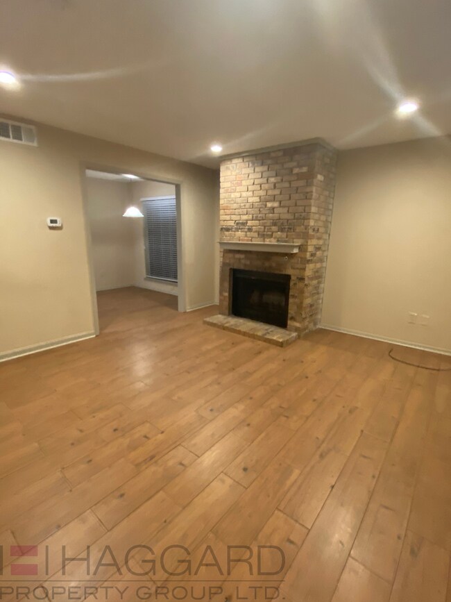 Foto del edificio - Move in Ready Duplex in Frisco!