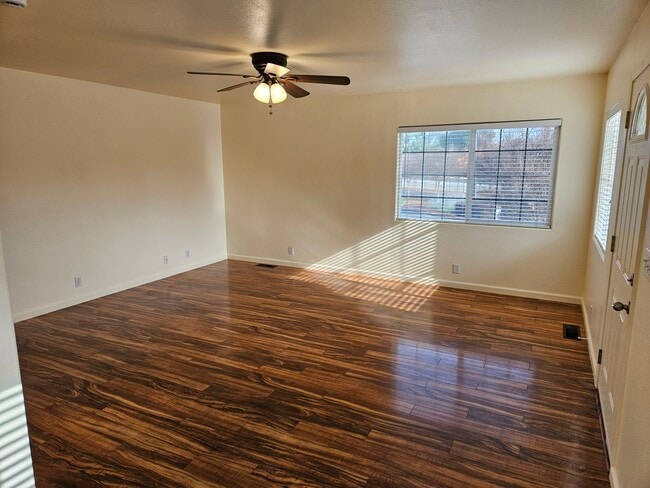 Building Photo - 1001 Stoddard Ave