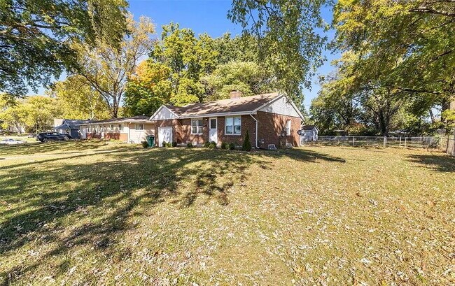 Building Photo - Spacious 3-Bedroom Rental in St. Louis