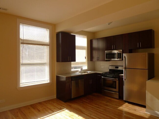 Foto del edificio - 1318 N Wood St