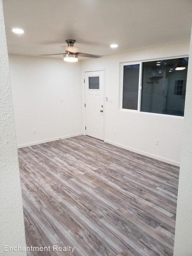 Building Photo - 2 br, 1 bath House - 2414 Cactus Ave.