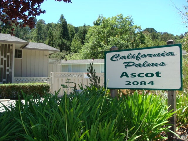 Primary Photo - 2084 Ascot Dr
