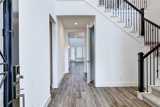 Foto del edificio - 7302 New Pecan Dr