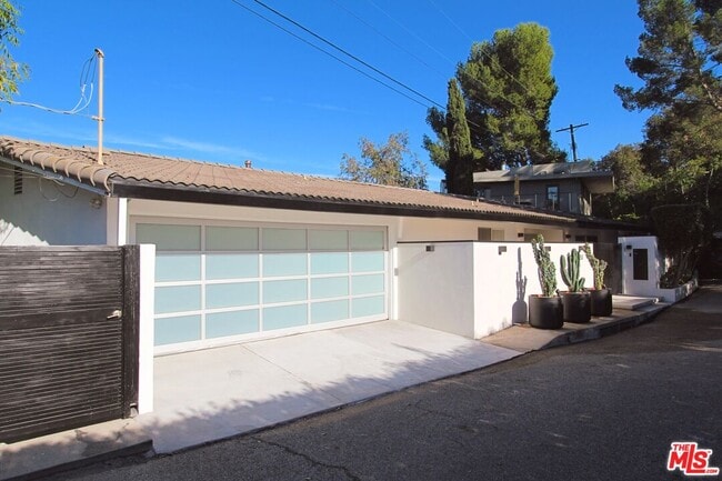 Building Photo - 7353 Pyramid Pl