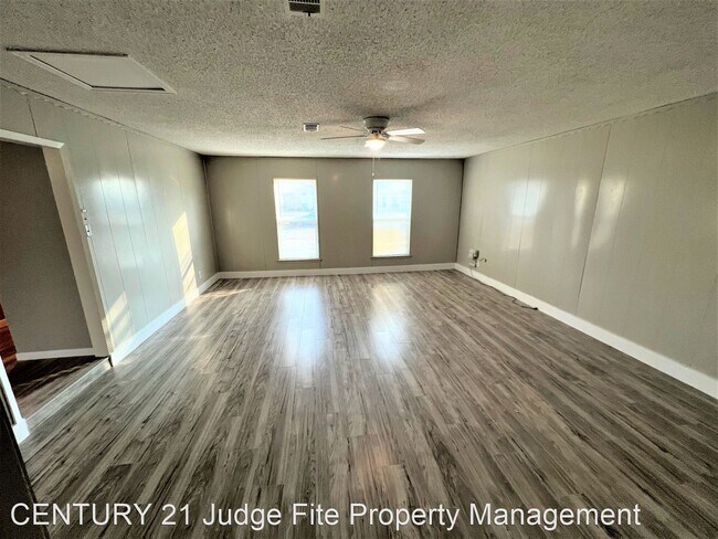 Building Photo - 3 br, 2 bath House - 2121 Spanish Trail