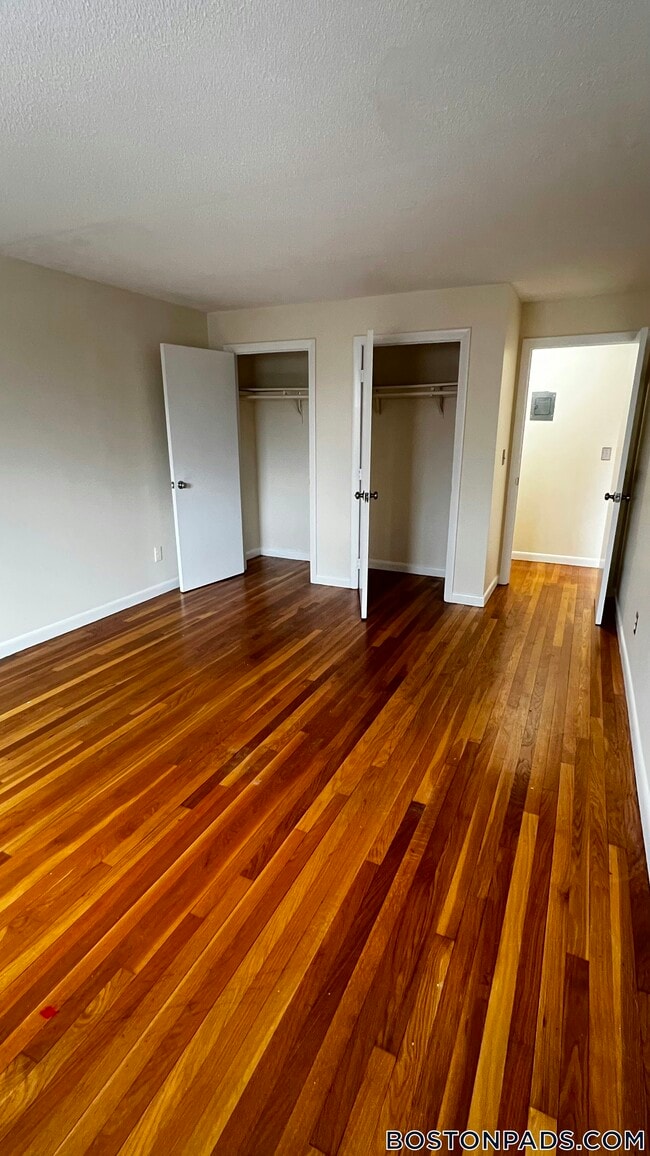 Foto del edificio - 66 Homer Ave