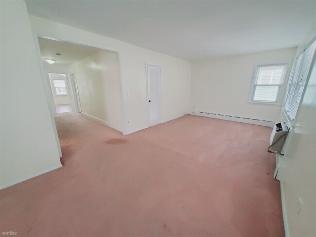 Building Photo - 1 br, 1 bath Condo - 87 Colonial Rd Apt 2