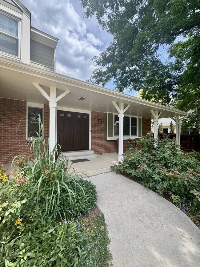 Building Photo - 1412 Ticonderoga Dr