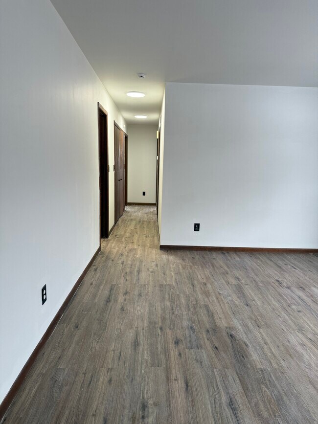 Foto del edificio - 6727 Parkland