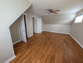 Building Photo - 515 Broad Ripple Dr