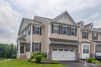 Building Photo - 601 Charleston Dr