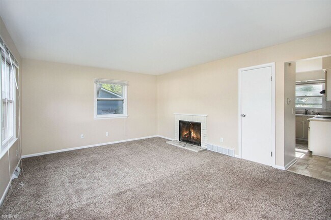 Building Photo - 3 br, 1.5 bath House - 822 Ashley Dr
