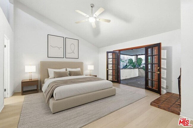 Foto del edificio - 4345 Canoga Ave