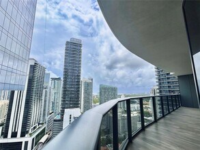 Building Photo - 801 S Miami Ave