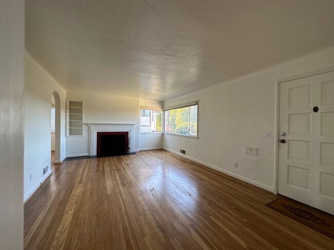 Building Photo - 4026 45th Ave SW