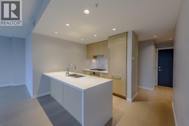 Building Photo - 5638 Birney Ave