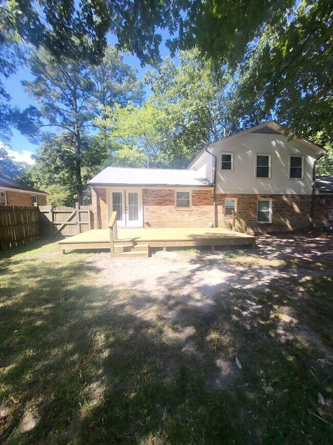 Building Photo - 4109 Timberland Dr