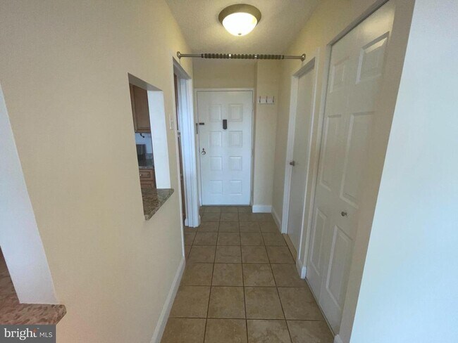 Foto del edificio - 6800 Fleetwood Rd