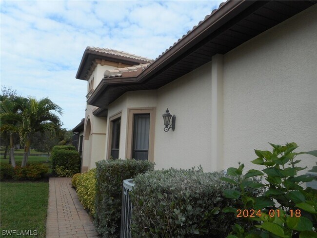 Building Photo - 7437 Moorgate Point Way