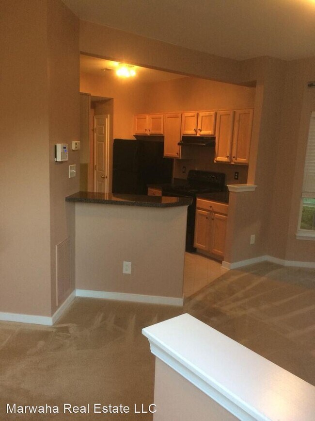 Building Photo - 3 br, 2.5 bath House - 10511 Mountain Gate...