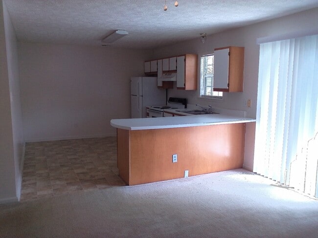 Building Photo - 37 Appaloosa Ct