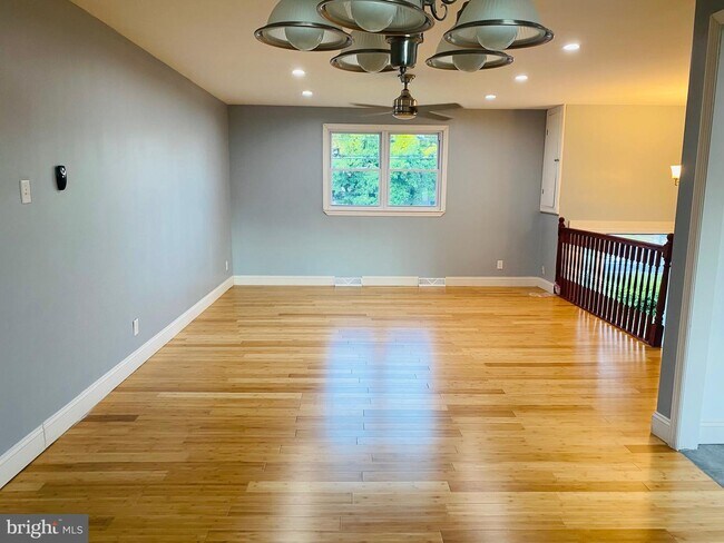 Building Photo - 232 Egg Harbor Rd