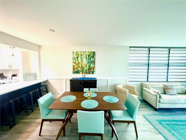 Foto del edificio - 591 Seaview Ct
