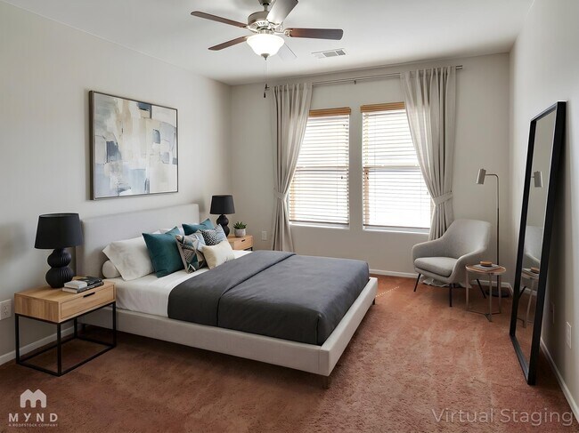 Foto del edificio - 6327 W Branham Ln
