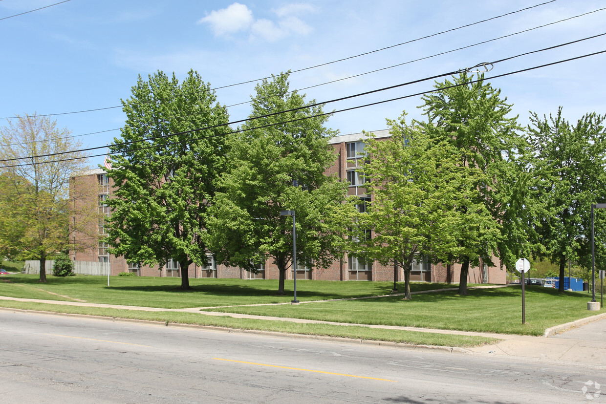 Foto del edificio - Adams Park Apartments