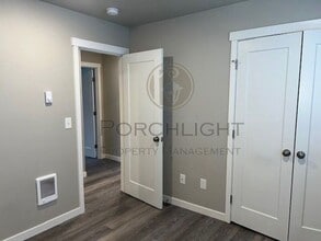 Building Photo - 1808 Eastgate Loop