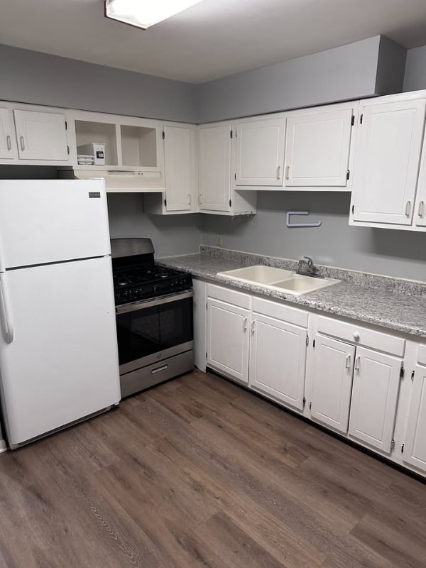 Building Photo - 11155 56th Ave Building Photo - 11155 56th Ave