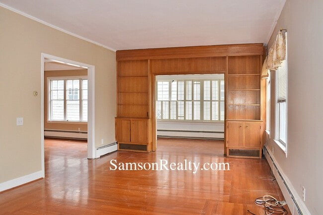 Foto del edificio - 206 Slater Ave