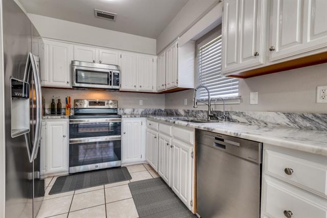 Foto del edificio - 106 Creekside Ln