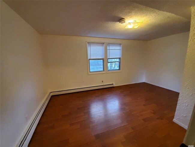 Foto del edificio - 26-19 93rd St