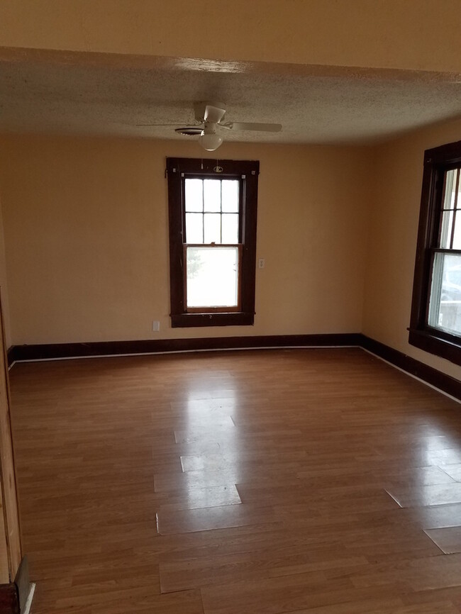 Building Photo - 42779 MO-413