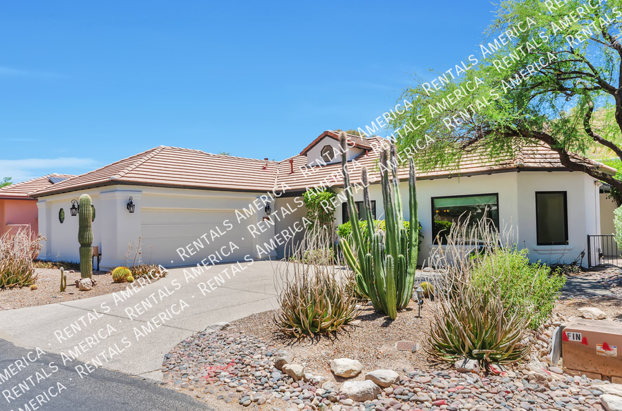 Primary Photo - Gorgeous Catalina Home!