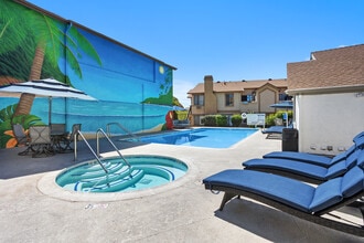Pool and Spa - Millcreek Apartments