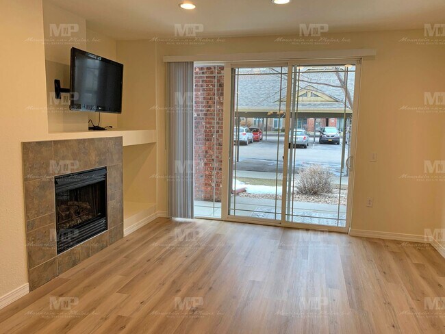 Foto del edificio - 2133 Krisron Rd