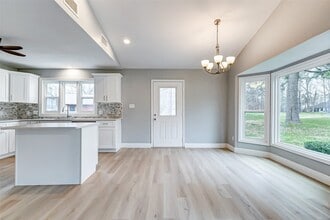 Building Photo - 1727 Cloister Dr