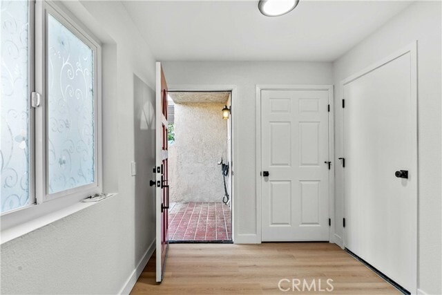 Foto del edificio - 552 Hahn Ave