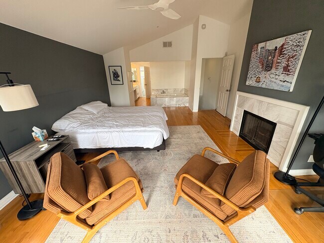 Dormitorio del tercer piso - 4201 E Ocean Blvd