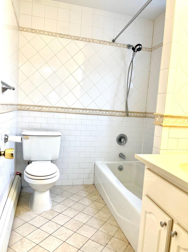 Foto del edificio - 115 66th St