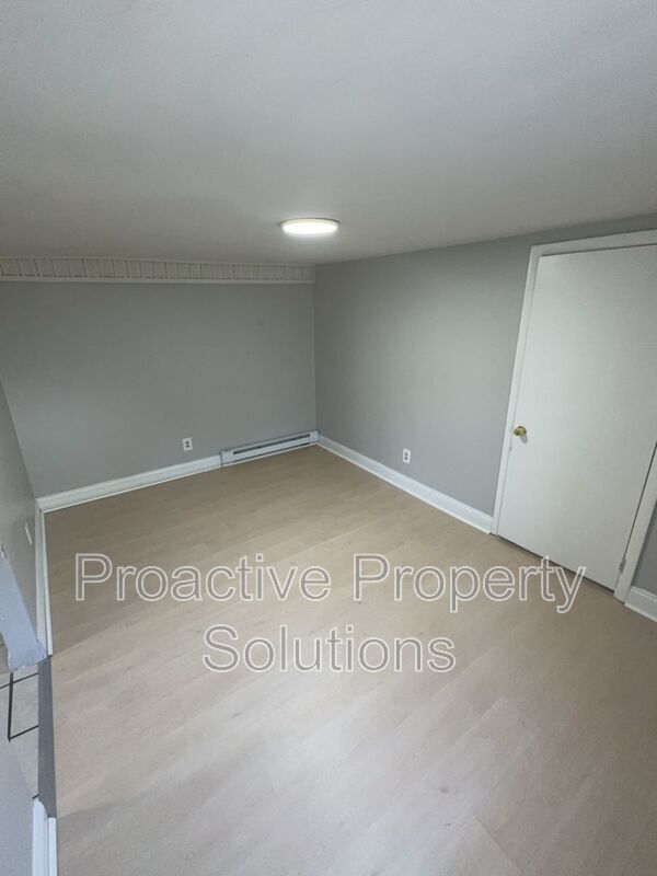 Building Photo - 532 -534 Cherry St