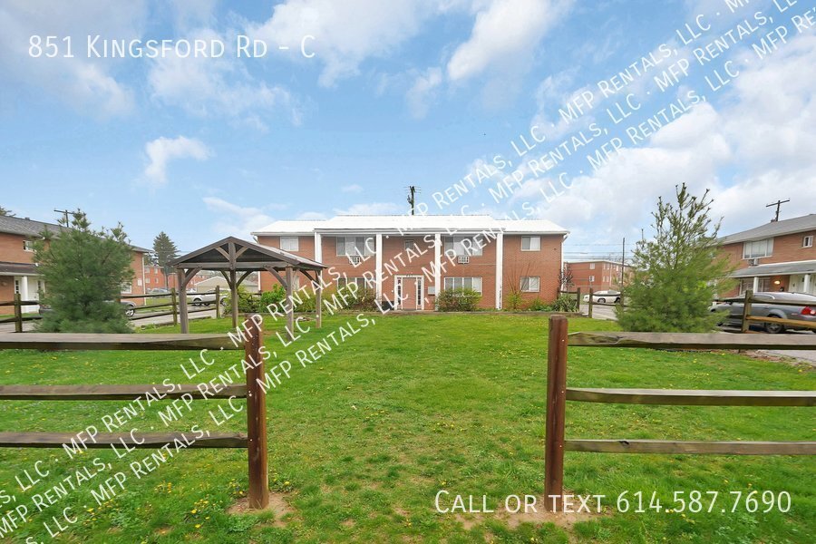 Primary Photo - 851 Kingford #C